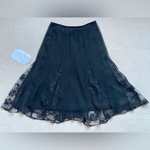 BETSEY JOHNSON Women’s Elegant Black Lace Overlay Skirt, Size 4, Black, GUC